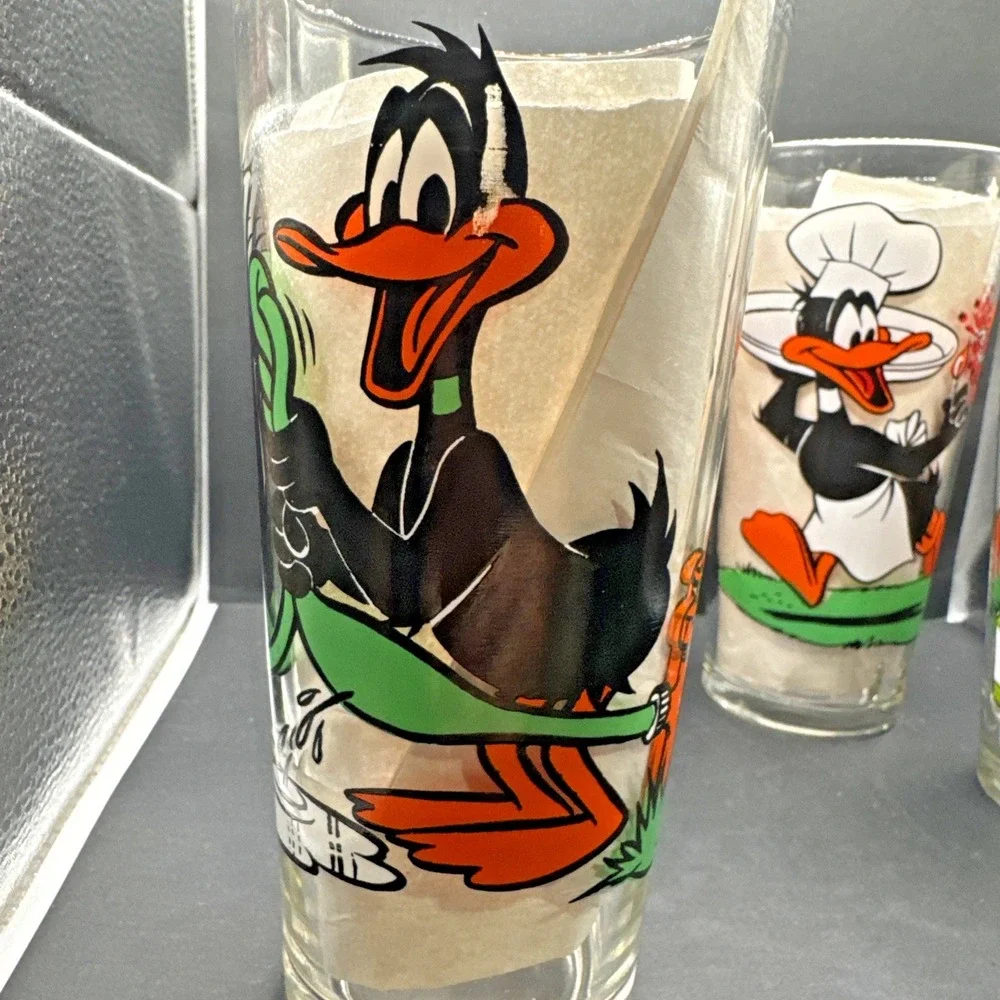 Set of 4 1976‎ Pepsi Collectors Series Warner Bros LOONEY TUNES Glasses